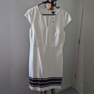 Small sleeve dress